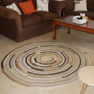 Round thick rug