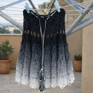 Skirt - shades of black & white